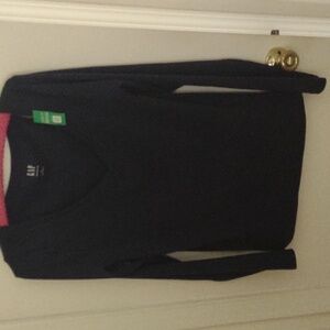 Brand new shirt from the gap. size L, navy blue, long sleeves, deep v-neck, NWT
